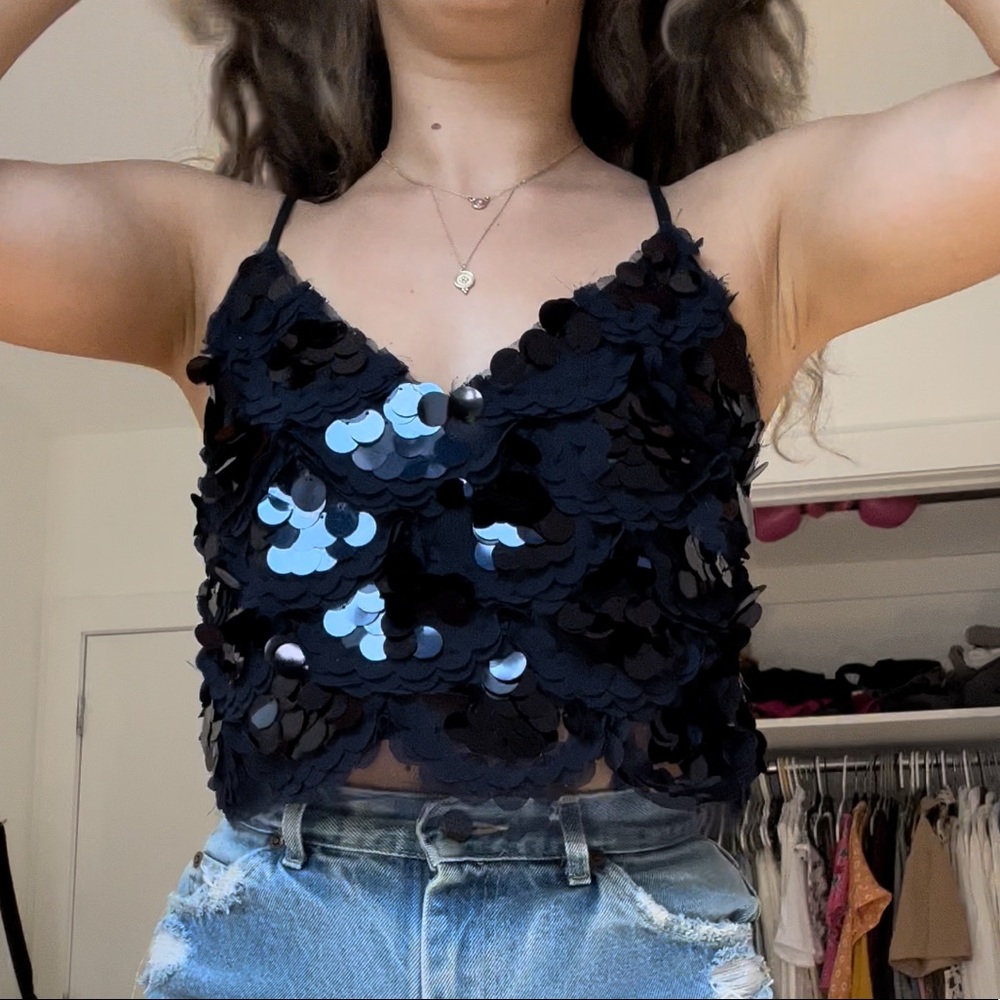 Big sequin crop top